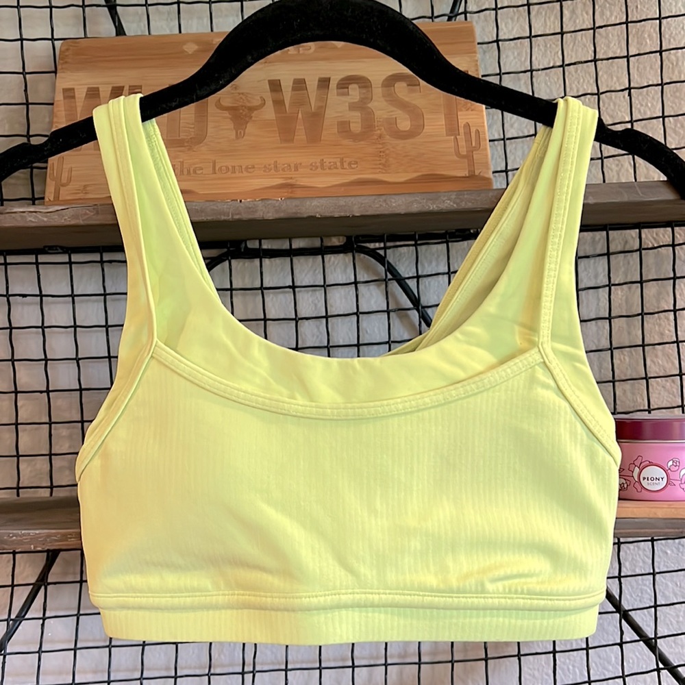 Lululemon Love to Layer Bra Light Support Size 4 in Lemon Vibe